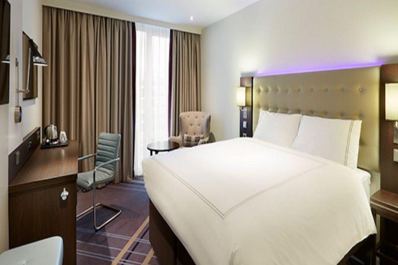 Premier Inn Nuernberg City Opernhaus エクステリア 写真
