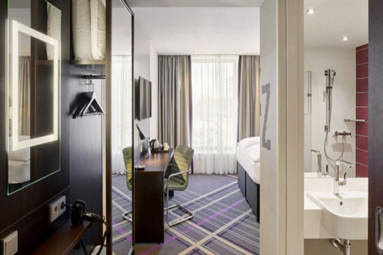 Premier Inn Nuernberg City Opernhaus エクステリア 写真