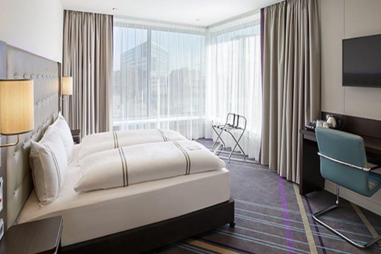 Premier Inn Nuernberg City Opernhaus エクステリア 写真